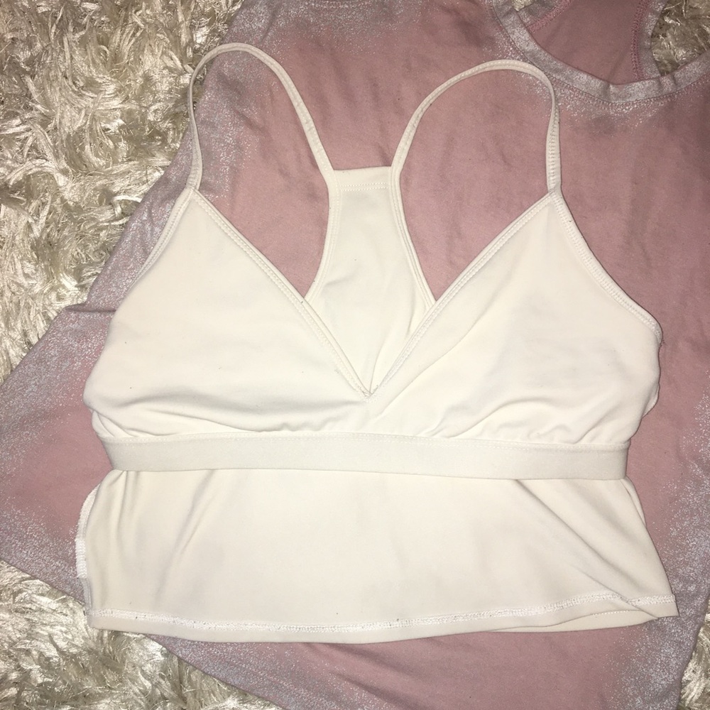 2 FABLETICS workout tops! Wms med - Picture 12 of 15